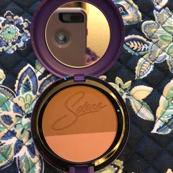 MAC Selena Techno Cumbia powder blush - Picture 2 of 3